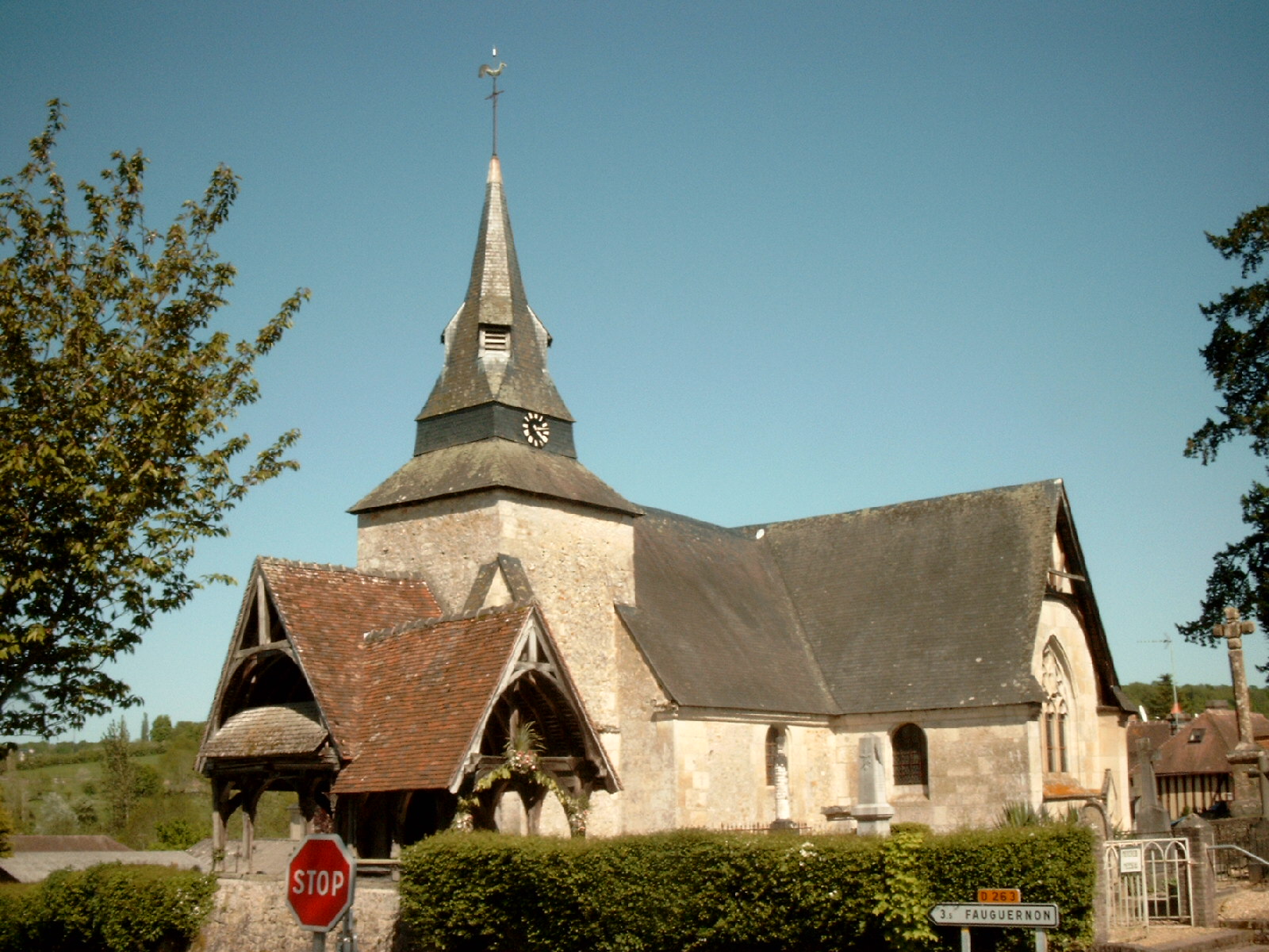 Église Saint-Ouen de Rocques - vue intérieure